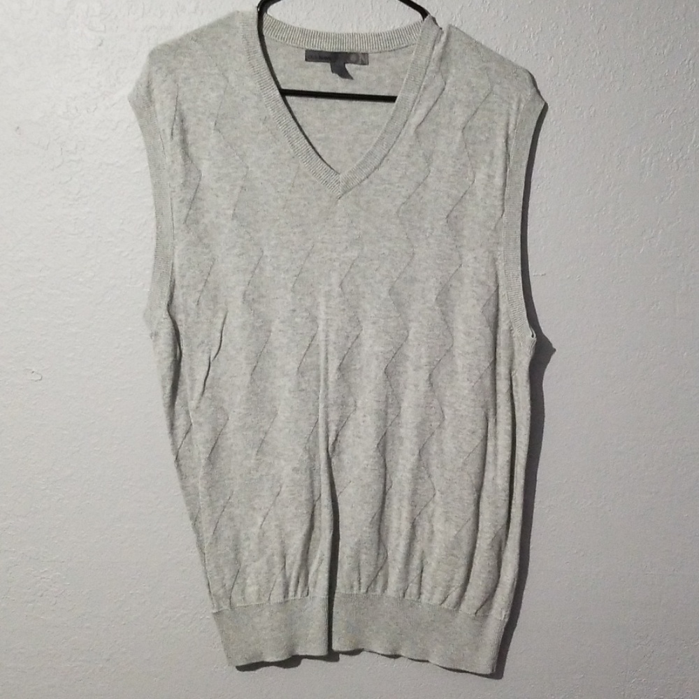 Sweater vest